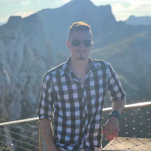 Création des sites internet / web, photographie & vidéo - Sion - Martigny - Sierre - Valais